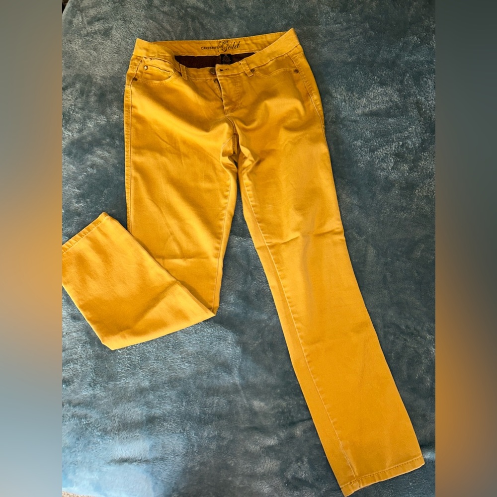 Gold/mustard yellow stretchy skinny jeans size 6